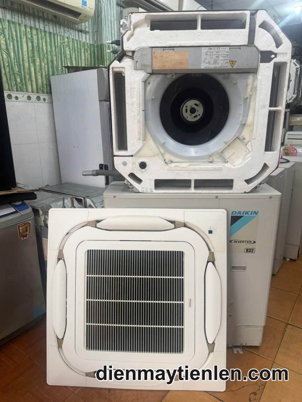 MÁY LẠNH ÂM TRẦN CŨ DAIKIN