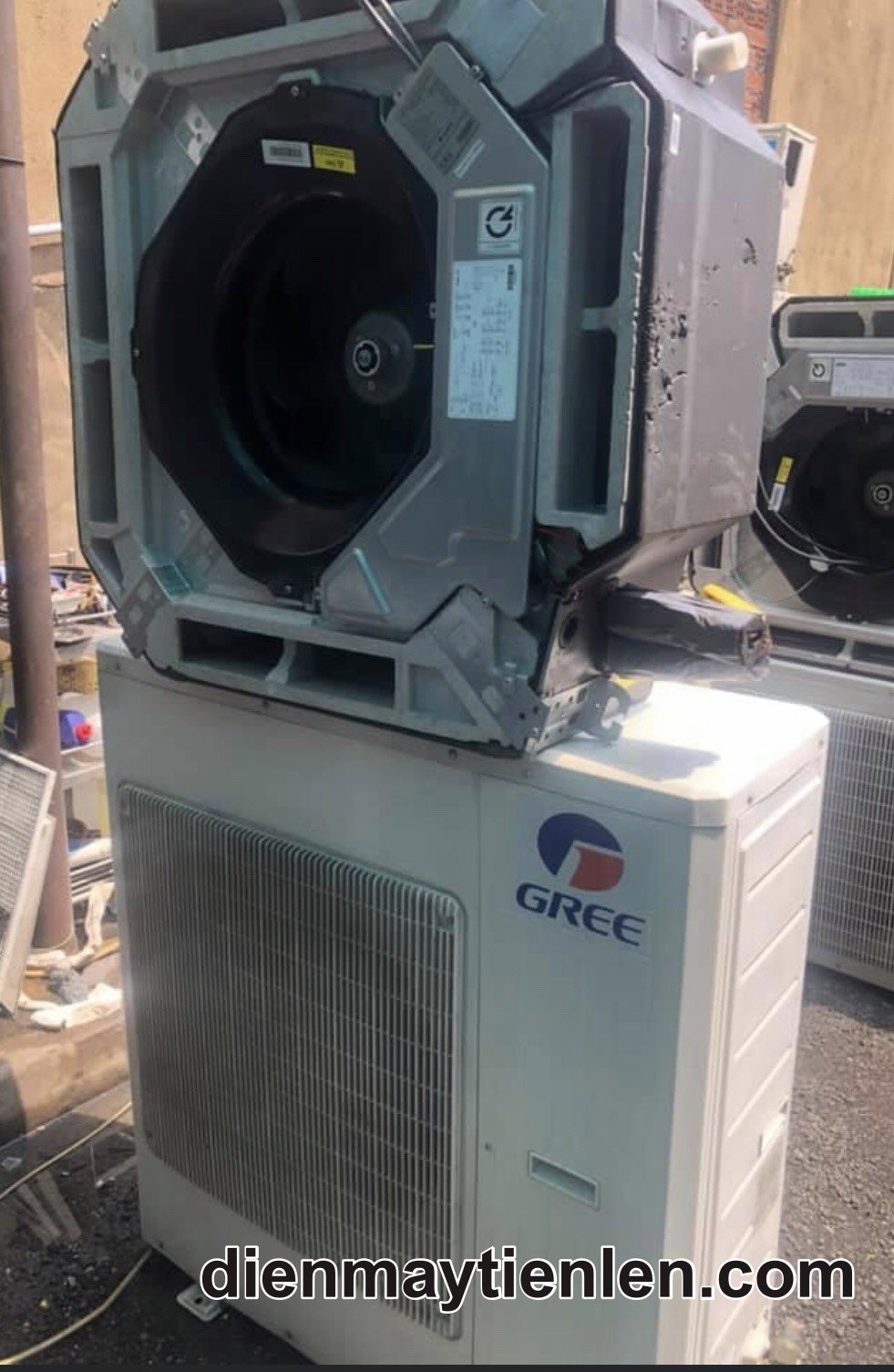 Máy lạnh âm trần cũ Gree