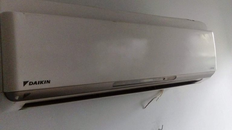 Máy lạnh  Daikin 1,5hp inverter hàng nội địa nhật