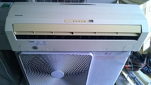 Máy lạnh Toshiba 1,5 HP hàng thùng