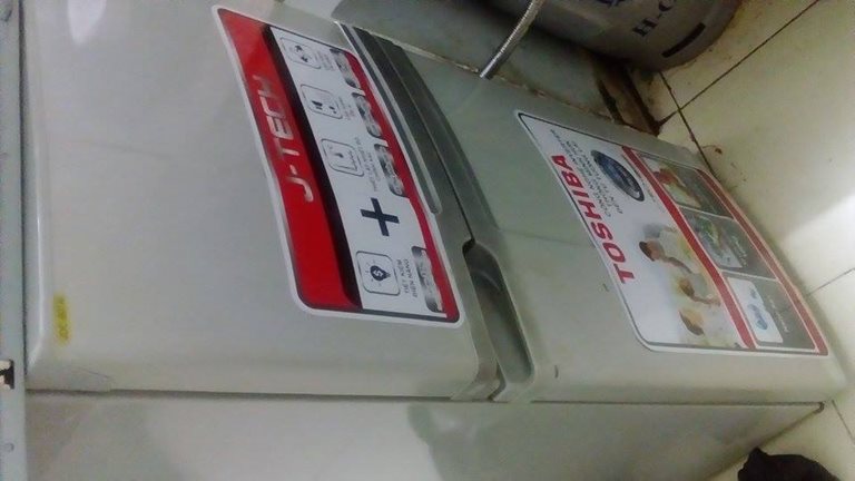 Tủ lạnh cũ Toshiba 130 lít