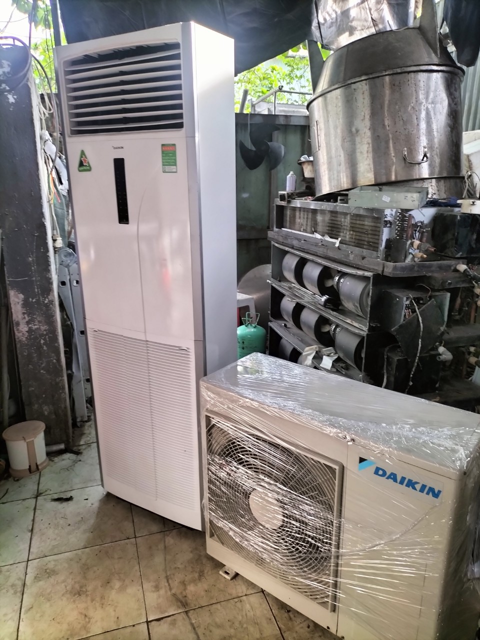 Máy lạnh tủ đứng Daikin 3HP giá rẻ