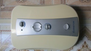 Máy nước nóng Ariston