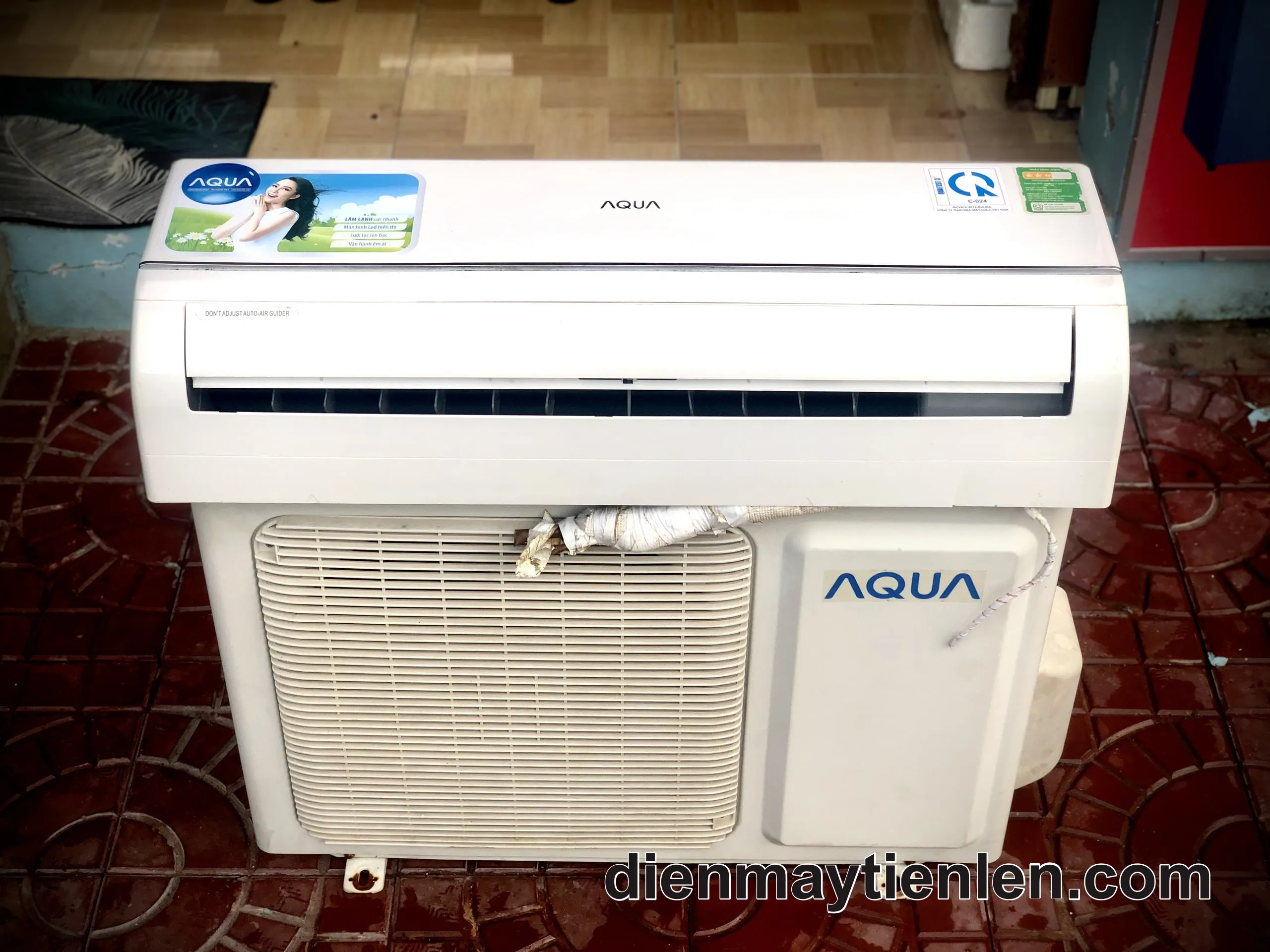 Máy lạnh cũ Aqua 2.5Hp